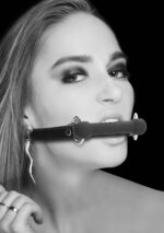 silicone bit gag with adjustable bonded leather straps - galeria 6