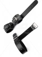bondage collar and wrist cuffs - galeria 1